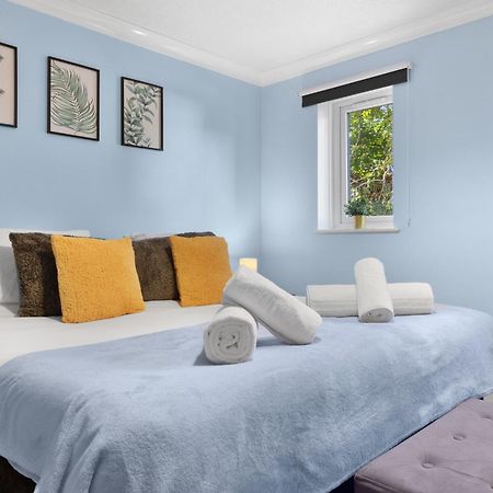Watford Cozy Full Home - Perfect For Harry Potter Studios! Екстер'єр фото